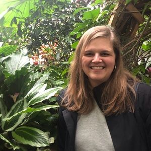 Meet your Posher, Laura